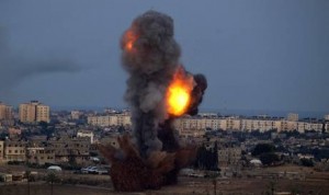 Israel agrees to halt attacks during Egyptian Premier's visit to Gaza
