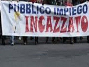 Pubblico-impiego-incazzato_InformazioneQuotidiana