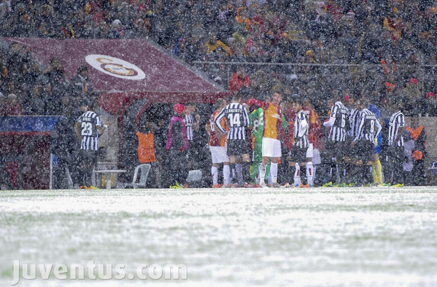 Galatasaray-Juventus è stata rinviata per neve.