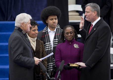 New York. De Blasio si è insediato.
