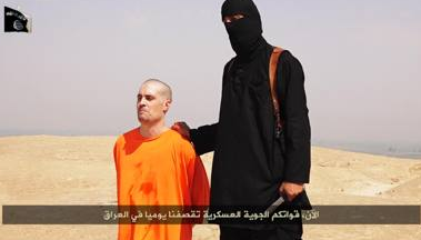 I Selvaggi dell’Isis decapitano reporter Usa.