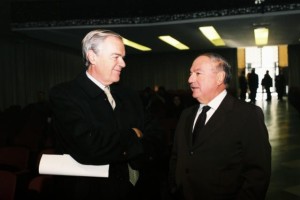 Umberto Bertele' con il presidente di IEA Achille Colombo Clerici