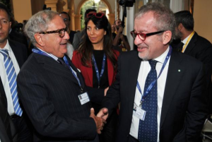 Foto: - Il presidente di IEA Achille Colombo Clerici con Roberto Maroni 