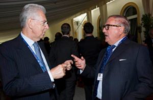 Foto archivio: Achille Colombo Clerici con Mario Monti