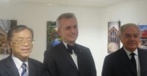 Foto: - Il pres. di IEA Achille Colombo Clerici con Shinichi NAKATSUGAWA Console Generale del Giappone e con Alberto Moro