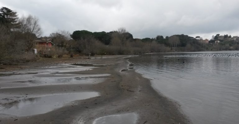 Lago di Bracciano. La Regione blocca Acea. IQ ha intervistato il Presidente del Consiglio Regionale del Lazio Leodori.