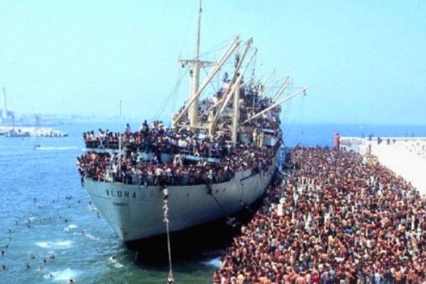 Sono oltre 1.500 i migranti approdati a Lampedusa.