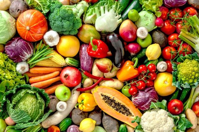 Sani e pratici: abitudini alimentari in estate di una parte di italiani