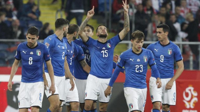 Tutto in un minuto. Il secondo di recupero, l’Italia vince.