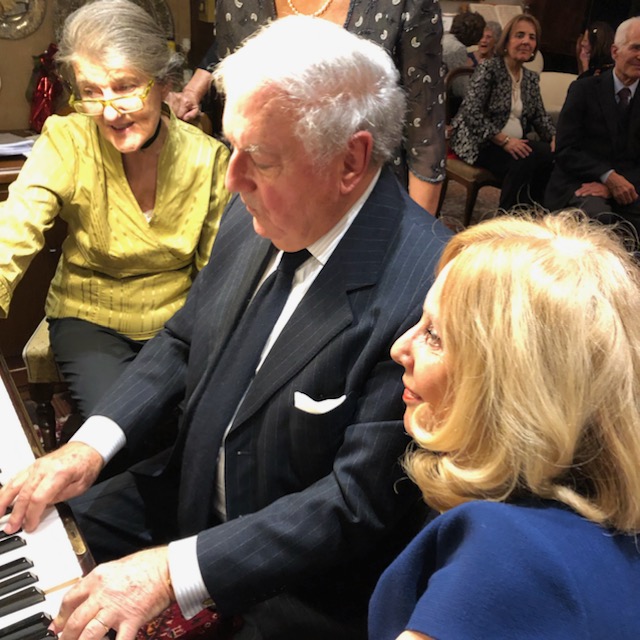 “Giovanissima e immensa”,si parla del canto “Le carrozze”