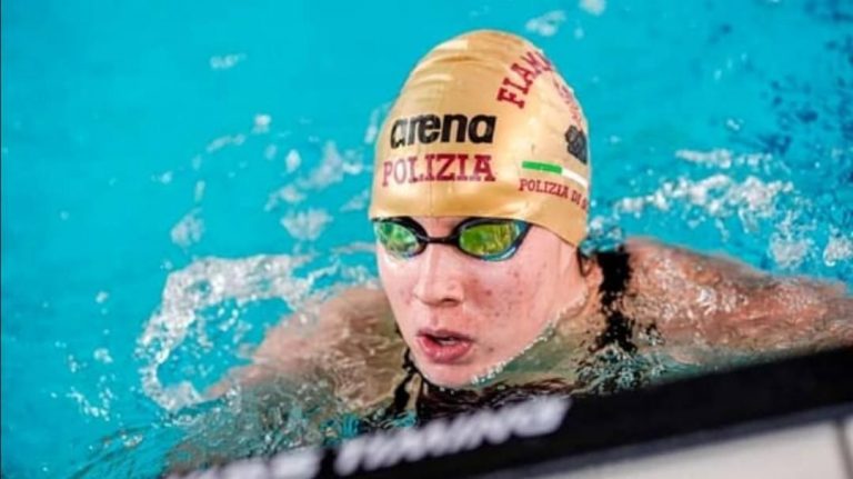 Paralimpiadi: la campionessa di nuoto Carlotta Gilli conquista la sua terza medaglia.