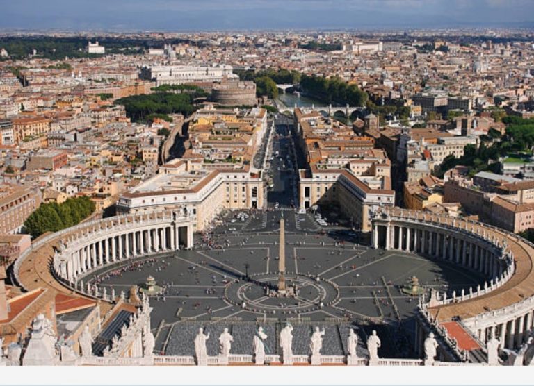 Dal 1° ottobre in Vaticano si accederà soltanto con il Green Pass, l’unica eccezione riguarda le Messe.