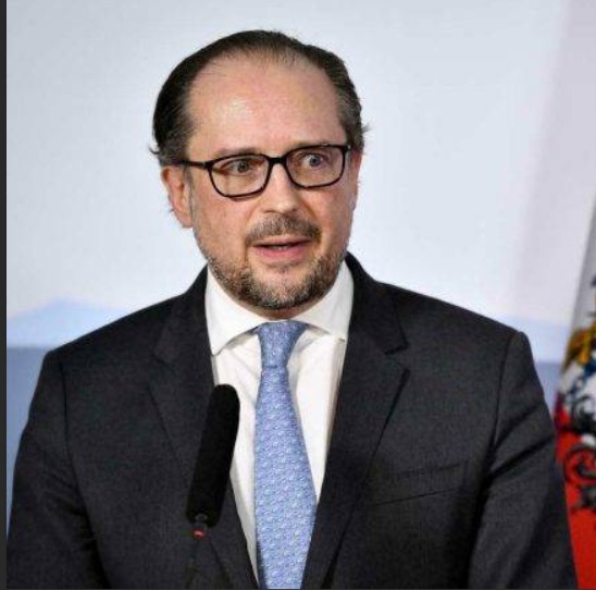 L’Austria prepara il lockdown per i non vaccinati.