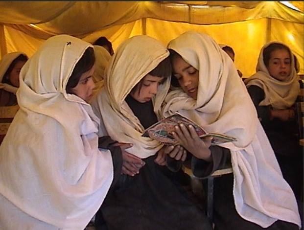 Afghanistan: l’istruzione femminile consentita solo ad Herat.