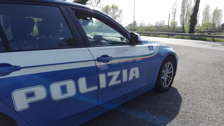 35enne uccisa da ex davanti a ristorante a Roma, arrestato.