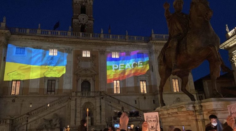 Cibo, vestiti e medicine viaggiano da Roma all’Ucraina: ecco tutte le iniziative solidali.