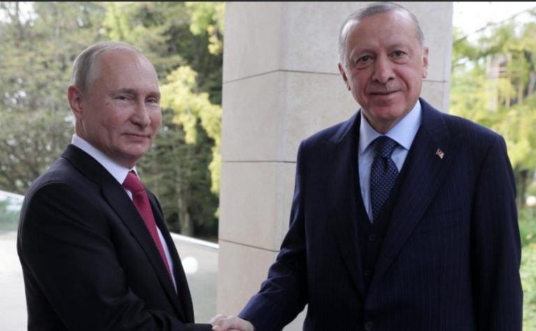 Erdogan propone a Putin incontro con Zelensky in Turchia.