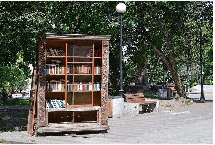 Postazioni Book Sharing e Totem Informativi a cura del Rotaract Club a Velletri.