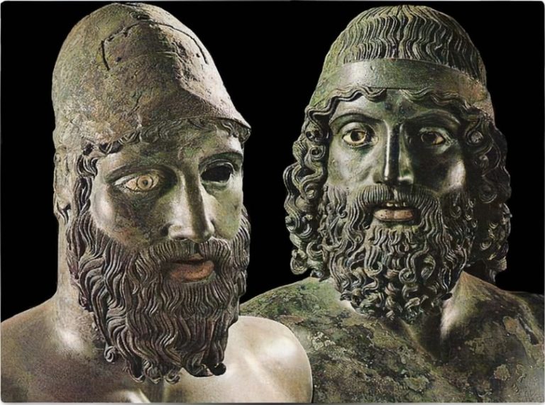 Bronzi Riace, grande festa tra arte e leggende.
