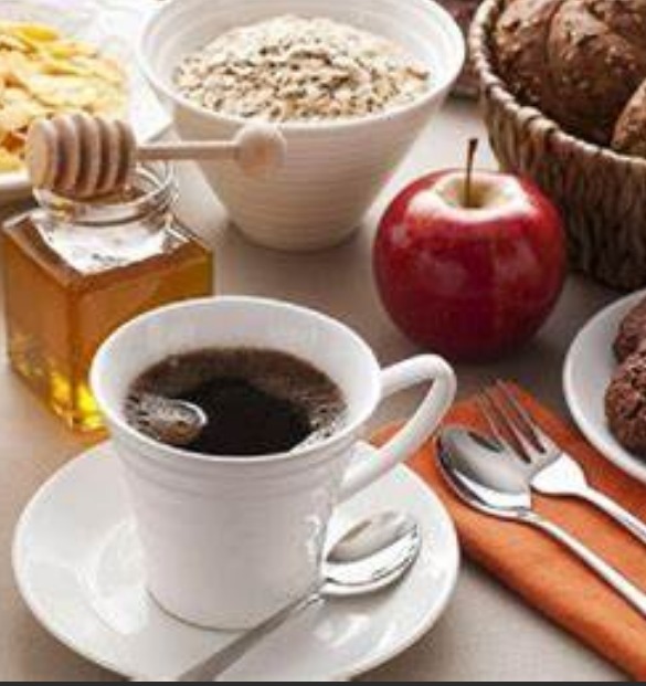 E’ caro-colazione, da latte +19% a biscotti +9,8%.