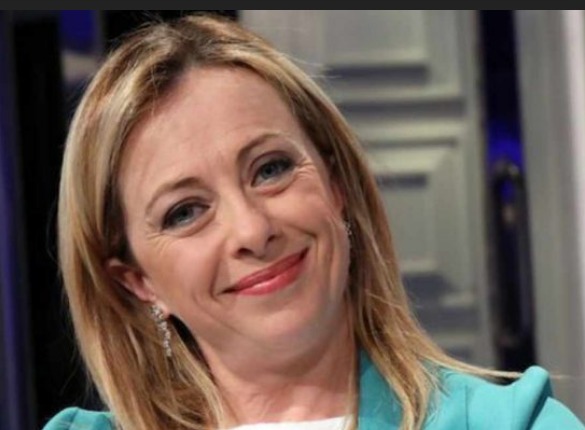 Meloni: ‘Gli attacchi della sinistra un insulto agli elettori’. Lunedì l’incontro con Berlusconi.