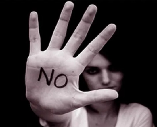 Femminicidio: Meloni, formare operatori e campagne su 1522.