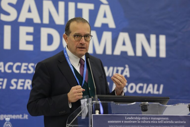 La nuova era industriale della certificazione dei dispositivi medici per ridurre il rischio clinico. Vantaggi per il paziente e sicurezza per gli operatori sanitari grazie a un nuovo concetto di tracciabilità ed efficienza.