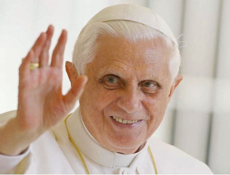 È morto il Papa emerito Benedetto XVI.