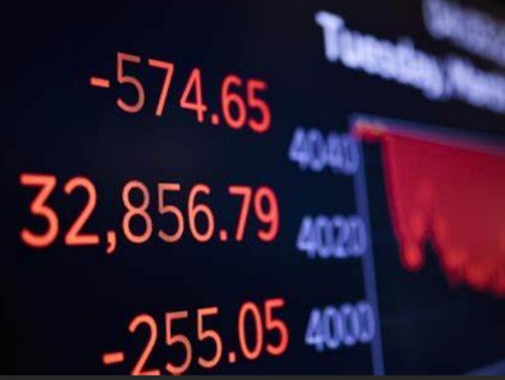 Crisi Svb, lunedì nero per le Borse. L’Europa brucia 291 miliardi.