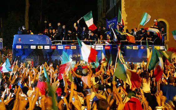 GoalSet&Match, Muchachos chi sa solo di calcio non sa niente di calcio.