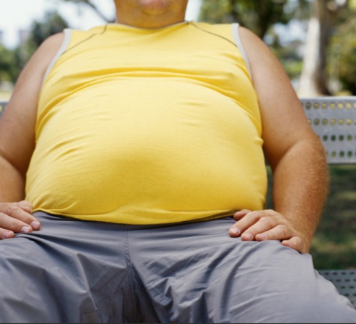 Scoperta l’obesità di genere, gli uomini rischiano di più.