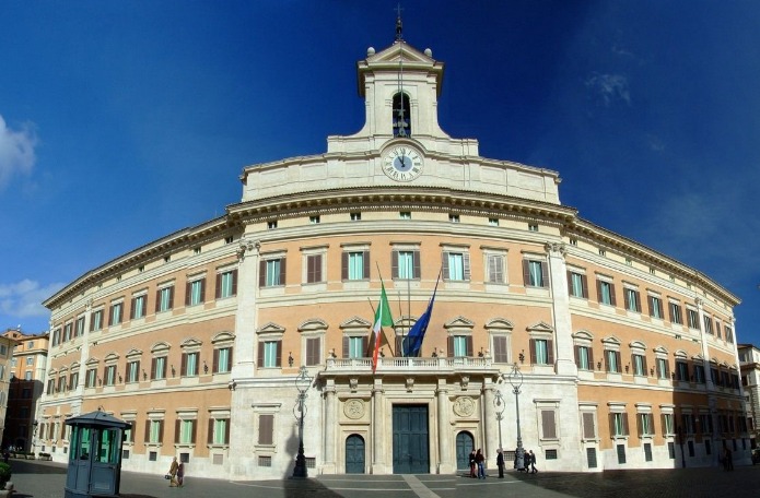 Camera dei Deputati: il nuovo concorso per 20 posti di Ragioniere per il quale è necessario lo SPID.