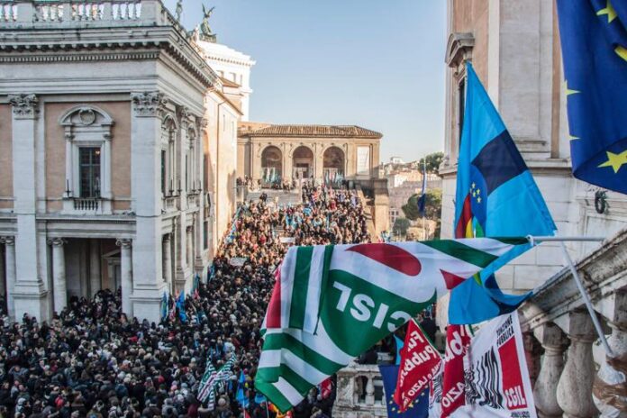 protesta_dipendenti_capitolini_per_il_salario_accessorio_in_campidoglio