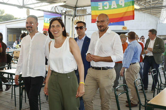 Schlein a Meloni: “Sulla violenza di genere lavoriamo insieme”.
