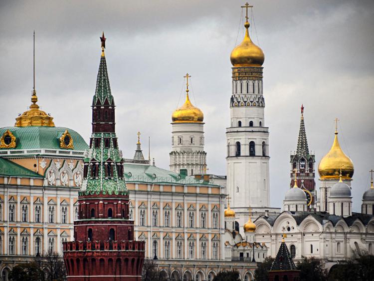 Ucraina, Russia: “Non ci sono basi per accordo di pace con Kiev”.