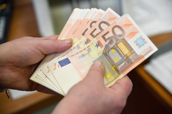 Fisco: meno tasse sulle tredicesime, valutazione su flat tax