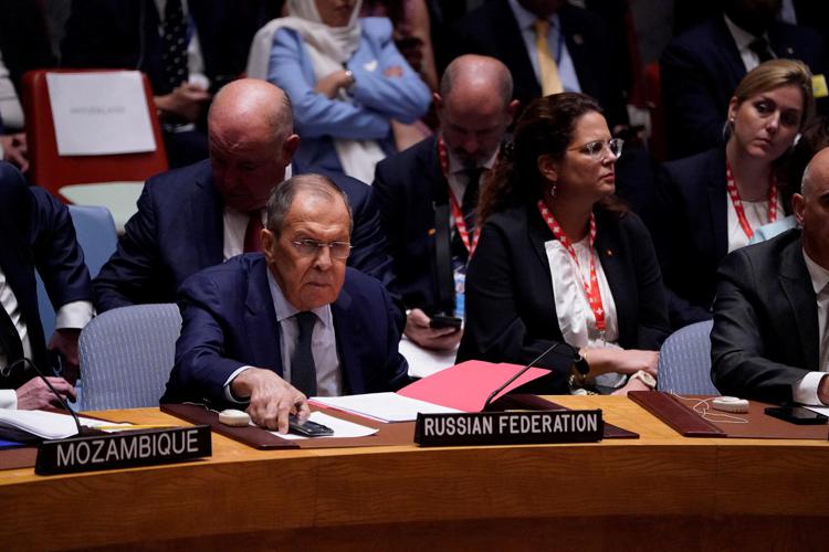 Ucraina-Russia, Lavrov avverte l’Onu: “Cresce rischio di conflitto globale”.