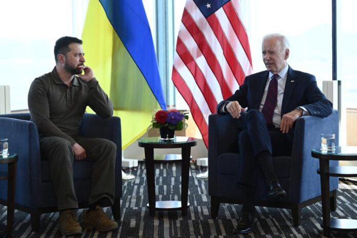 zelensky_biden98_afp