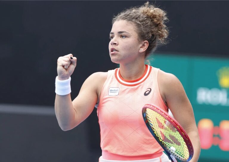 Paolini tiene alta la bandiera del tennis femminile: trionfa a Dubai