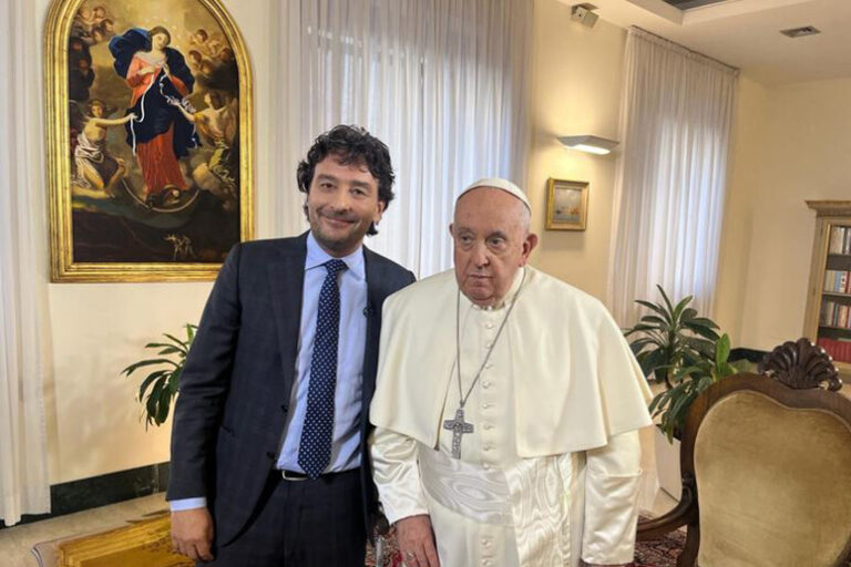 Vaticano, ‘il Papa non chiede all’Ucraina la resa’.