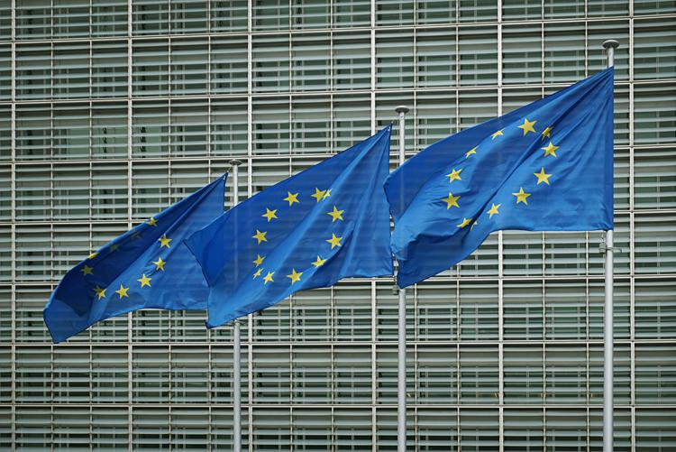 Europee, Ue spacca in due l’Italia: Nord a favore e Sud contro, l’analisi.