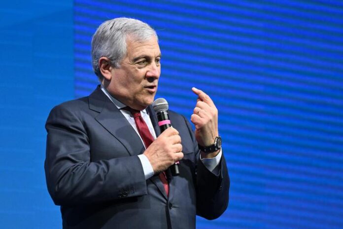 tajani_conf_fg