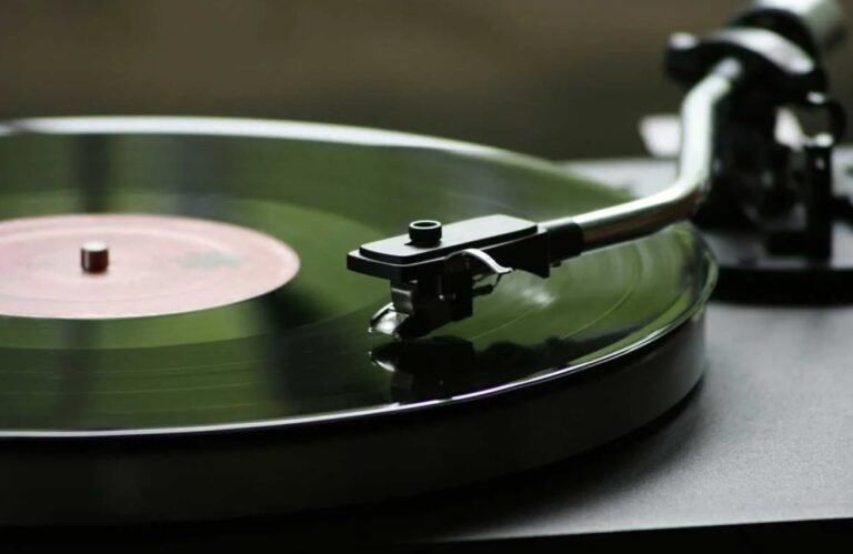 La rinascita del vinile nel mondo digitale.