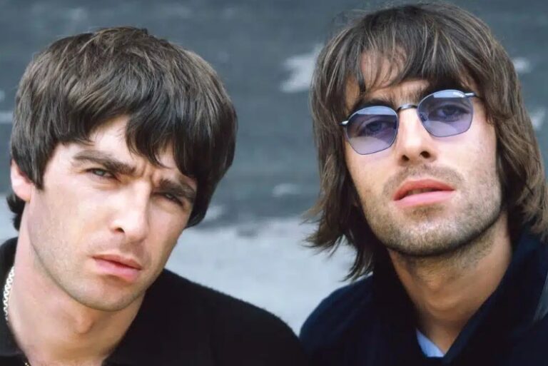 Il ritorno degli Oasis: la vera storia della band inglese è al cinema.