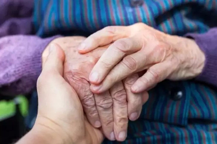 Ok Ue al farmaco anti-Alzheimer, il primo a rallentare malattia.