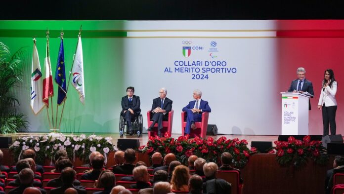 Foto_principale_pezzo_Collari