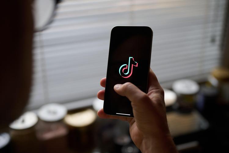 Usa, TikTok perde appello: dovrà vendere o sarà vietato. La società: “Faremo ricorso”.