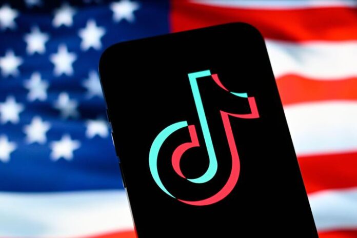 tiktok_bandiera_usa_fg