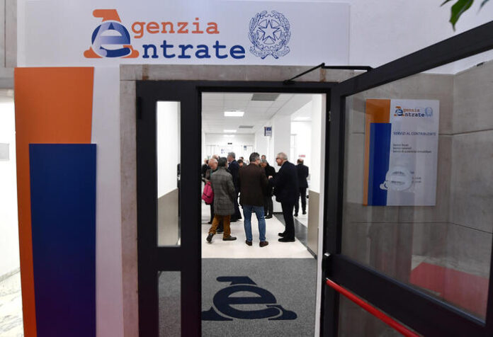 + Manovra:cartelle sotto 1000 euro,stralcio o importo ridotto +