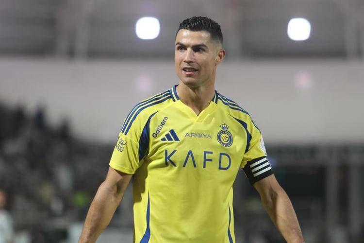 Cristiano Ronaldo rischia 100 frustate, Al Nassr non vuole giocare in Iran.